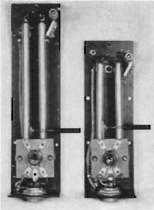Resonant stub tank circuits in vacuum tube backpack UHF transceiver, 1938. About 1/8 wavelength long: (left) 200 MHz stub is 19 cm, (right) 300 MHz stub is 12.5 cm. By L. C. Sigmon [Public domain], via Wikimedia Commons